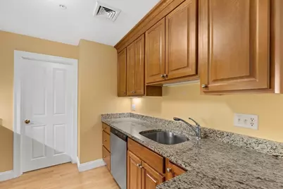 One Lenox Street #303, Norwood, MA 02062 - Photo 14