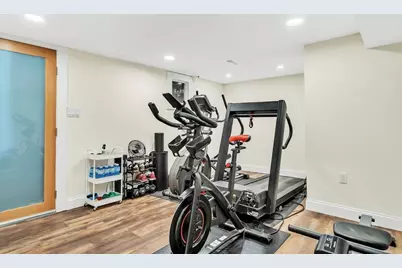 209 Beech St, Boston, MA 02131 - Photo 34