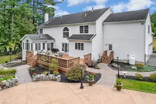 25 Valley View Dr, Grafton, MA 01536 - Photo 6