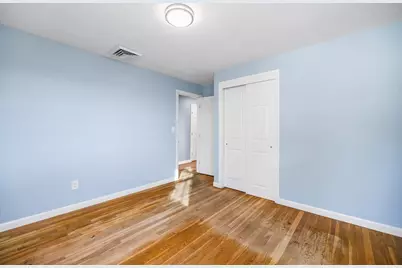 26 Mount Vernon Cir, Lawrence, MA 01843 - Photo 14