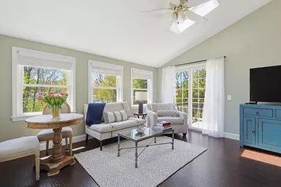 24 Maskwonicut St, Sharon, MA 02067 - Photo 10