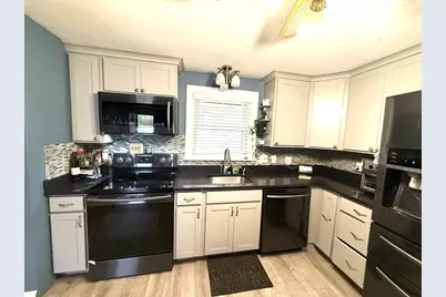 26 McDevitt Road, Randolph, MA 02368 - Photo 6