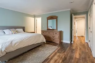 330 Sunderland Rd, Worcester, MA 01118 - Photo 16