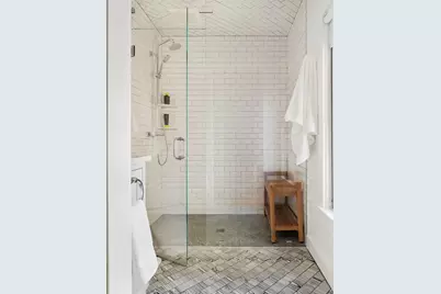15 Loring Street, Somerville, MA 02143 - Photo 24