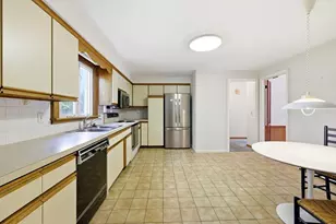 291 Forest Glen, West Springfield, MA 01089 - Photo 6
