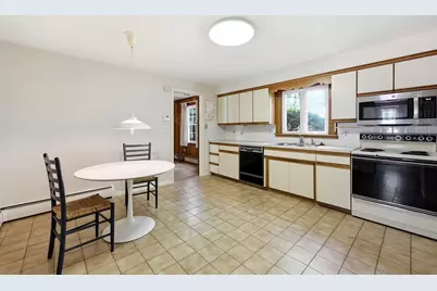 291 Forest Glen, West Springfield, MA 01089 - Photo 8