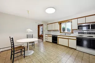 291 Forest Glen, West Springfield, MA 01089 - Photo 8