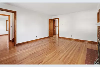 285 W Meadow Rd, Lowell, MA 01854 - Photo 10
