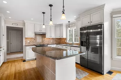 16 Madigan Ln, Ayer, MA 01432 - Photo 8