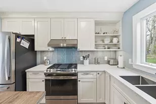 24 Maple St, West Brookfield, MA 01585 - Photo 6