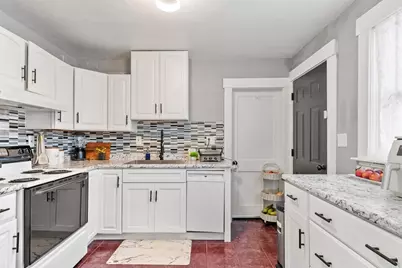 159 East St, Fitchburg, MA 01420 - Photo 8