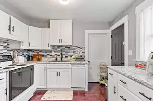 159 East St, Fitchburg, MA 01420 - Photo 8