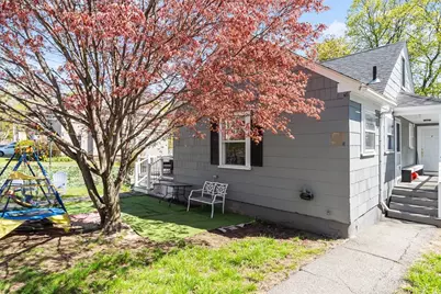 159 East St, Fitchburg, MA 01420 - Photo 4