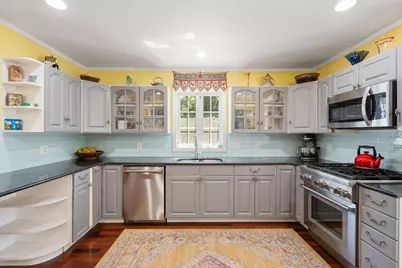 29 Pearl St, Natick, MA 01760 - Photo 4