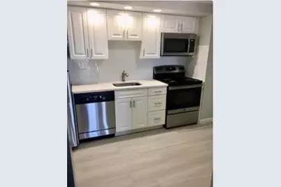 12 Melrose Terr #15, Wakefield, MA 01880 - Photo 2