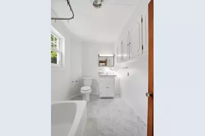 285 W Meadow Rd, Lowell, MA 01854 - Photo 16