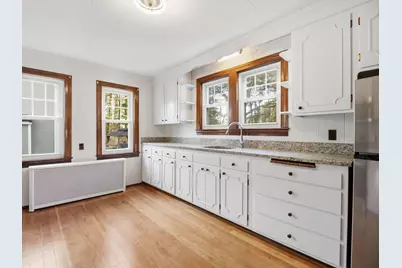 285 W Meadow Rd, Lowell, MA 01854 - Photo 6