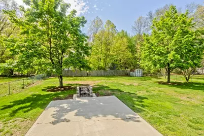 40 Susan Ave, South Hadley, MA 01075 - Photo 8