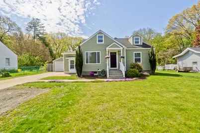 40 Susan Ave, South Hadley, MA 01075 - Photo 4