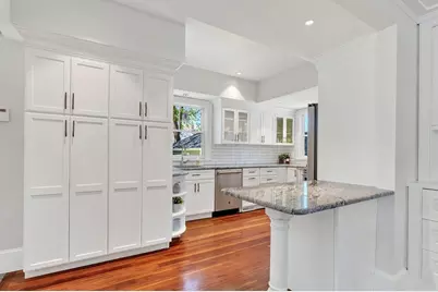 84 Lincoln St, Melrose, MA 02176 - Photo 8