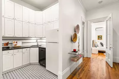 198 W Springfield #2, Boston, MA 02118 - Photo 6