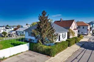 627 King St, Fall River, MA 02724 - Photo 2