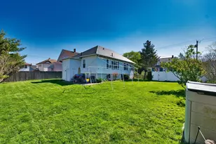 627 King St, Fall River, MA 02724 - Photo 12
