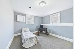 48 Irene St, New Bedford, MA 02745 - Photo 14