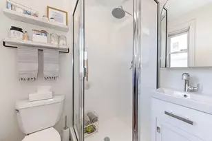 22 Buttonwood St, Boston, MA 02125 - Photo 12