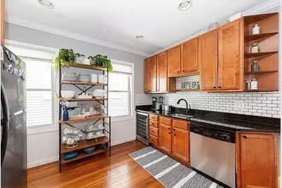 22 Buttonwood St #3, Boston, MA 02125 - Photo 6
