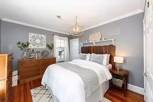 22 Buttonwood St, Boston, MA 02125 - Photo 8
