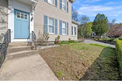 50 Gould St #1, Stoneham, MA 02180 - Photo 4