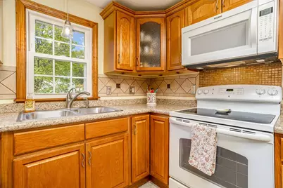 140 Albee Street, Fitchburg, MA 01420 - Photo 6