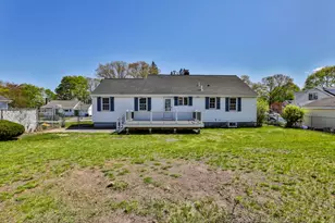 17 Gorham St, Lawrence, MA 01843 - Photo 4