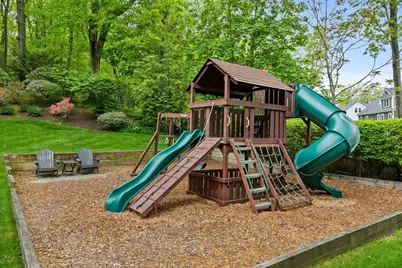 5 Walnut Street, Lexington, MA 02421 - Photo 2