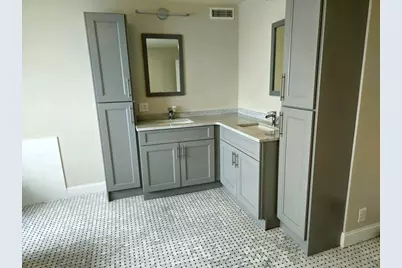 711 E 7th St, Boston, MA 02127 - Photo 12