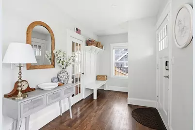 9 Crown Street, Milton, MA 02186 - Photo 4