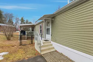 1B Quaboag Valley Co-Op St, Palmer, MA 01069 - Photo 6