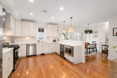 413 E 7th St #1, Boston, MA 02127 - Photo 12