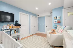 413 E 7th St, Boston, MA 02127 - Photo 22