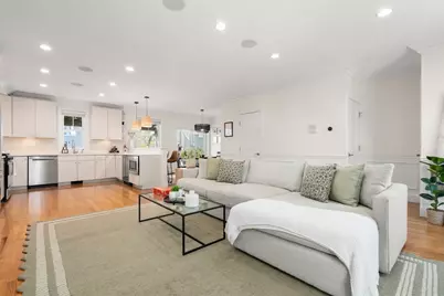 413 E 7th St #1, Boston, MA 02127 - Photo 6