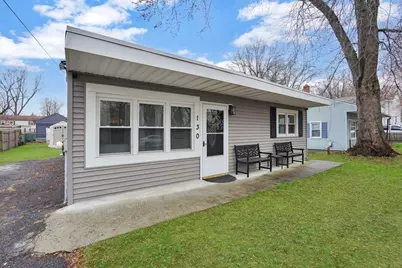 130 Fieldston St, Springfield, MA 01119 - Photo 2