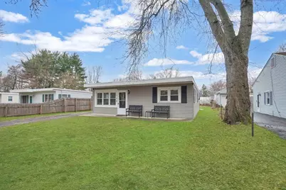 130 Fieldston St, Springfield, MA 01119 - Photo 4