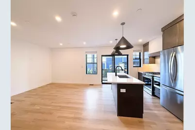 99 5th St #U2, Cambridge, MA 02141 - Photo 4