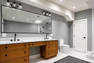 31 Westmore Rd, Boston, MA 02126 - Photo 8