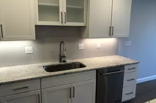 1400 Centre St, Boston, MA 02131 - Photo 12