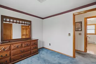 10 Deluca Rd, Milford, MA 01757 - Photo 26