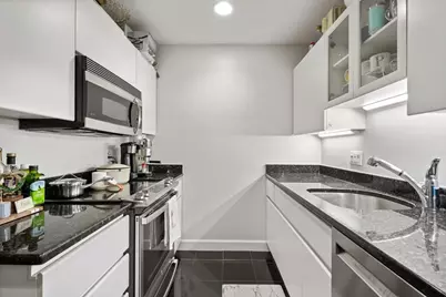 75 Clarendon St #403, Boston, MA 02116 - Photo 4