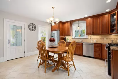 349 Washington St, Melrose, MA 02176 - Photo 6