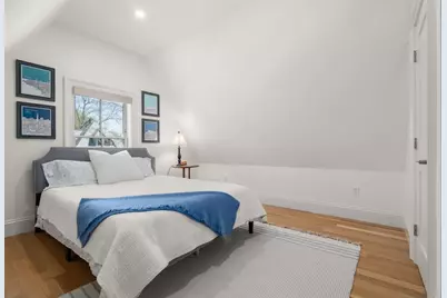 15 Sterling St, Newton, MA 02465 - Photo 24